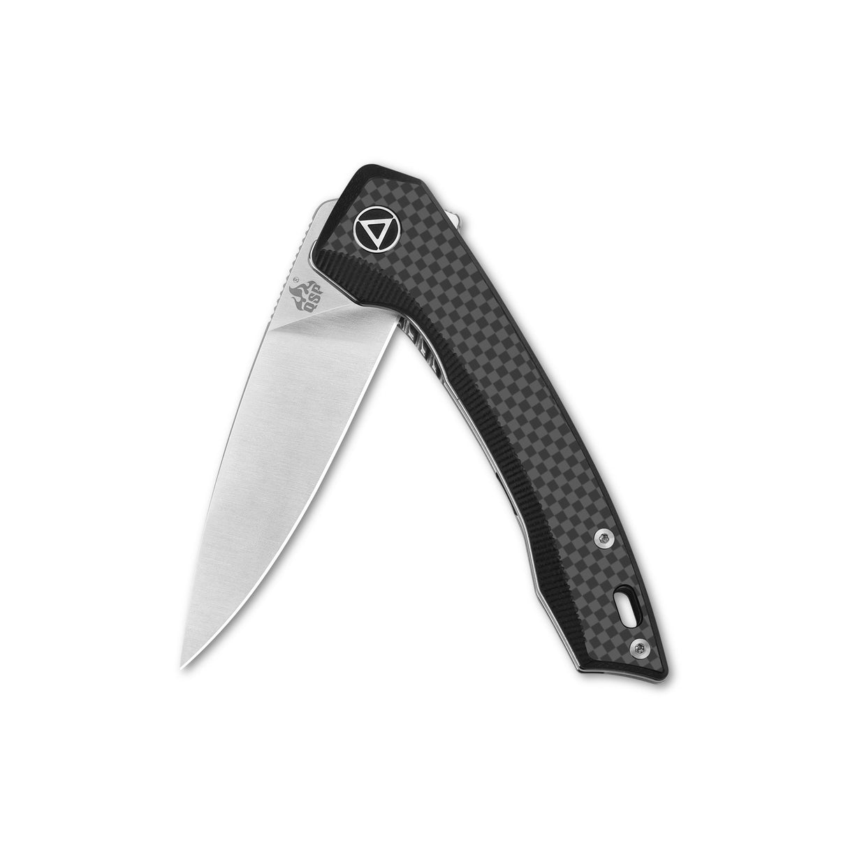 QSP Leopard pocket knife with clip point blade and smooth carbon fiber handle